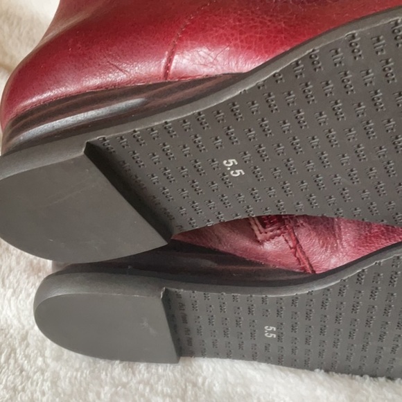 Miz Mooz Red Leather Heeled Boots - Picture 5 of 6